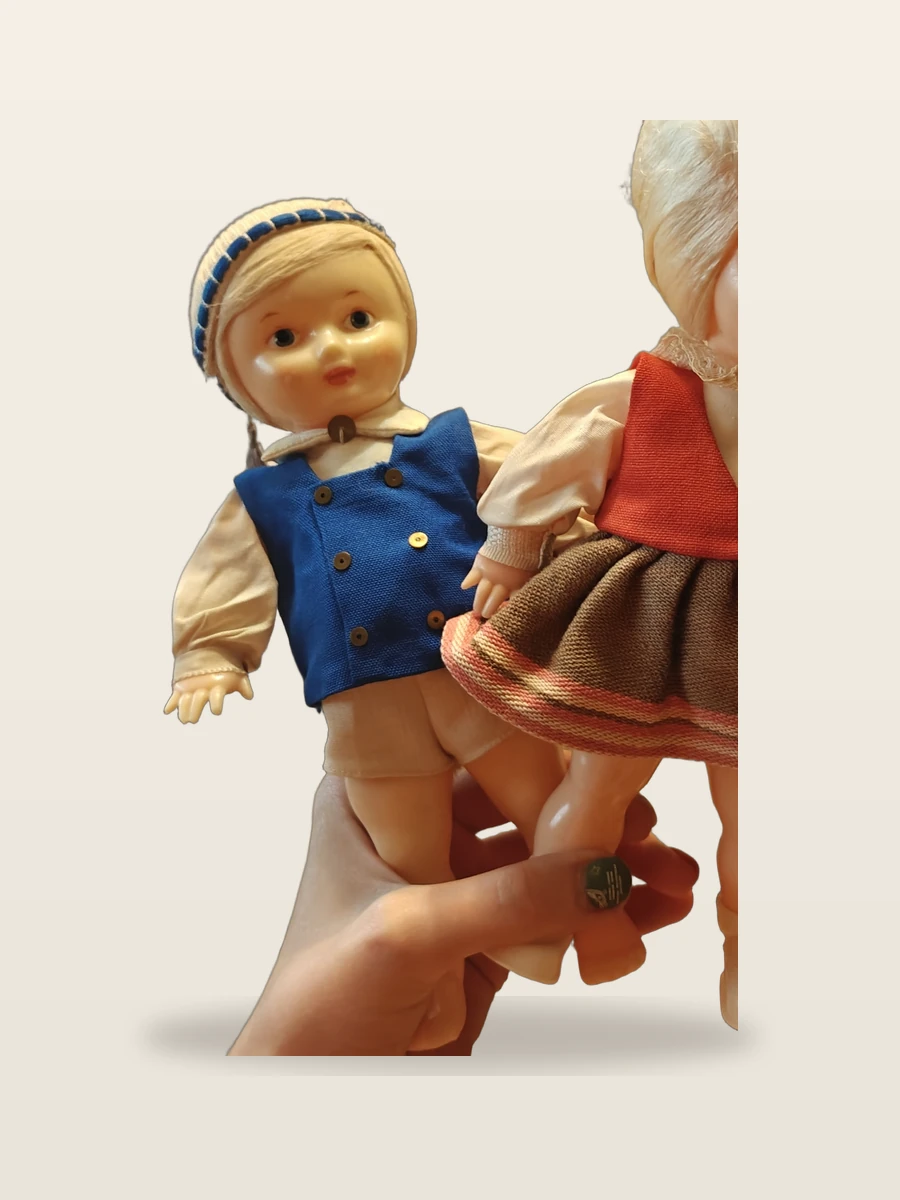 Salvo — кукла в эстонском костюме