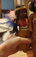 Carlson Dolls — кукла в костюме североамериканских индейцев